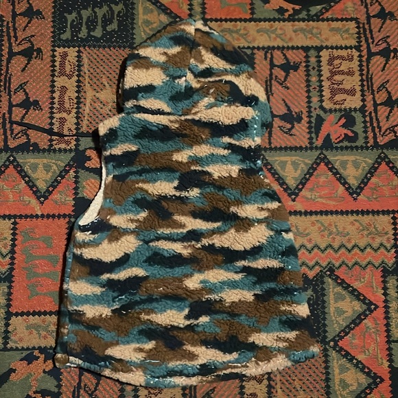 Sweet Rain army colors fluffy vest size M - Picture 5 of 5